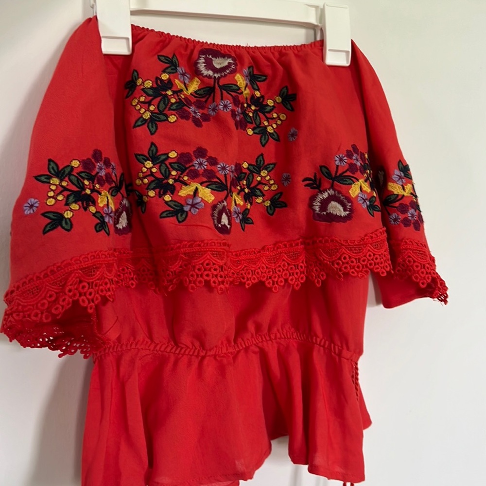 Off shoulder embroider women shirt